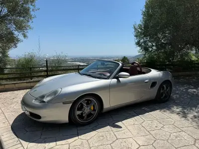 Usata Porsche 986 Boxster 228 CV (167 kW) 2002 Grigio Cabrio