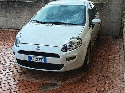 Usata Fiat Punto Easy 75 CV (55 kW) 2013 Bianco Utilitaria