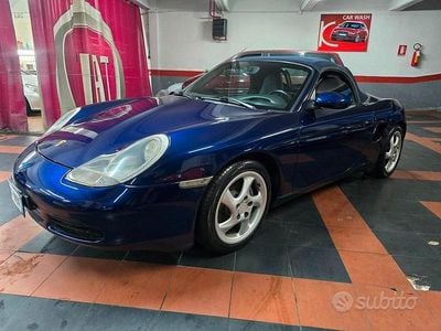 Usata Porsche Boxster 220 CV (161 kW) 2001 Blu Cabrio