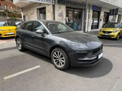Usata Porsche Macan 265 CV (194 kW) 2022 Grigio SUV