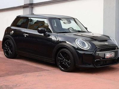 Usata Mini Cooper S 178 CV (130 kW) 2022 Nero metallizzato Utilitaria