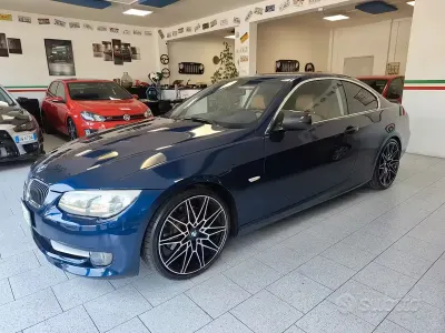Usata BMW 330 272 CV (200 kW) 2010 Blu Coupé