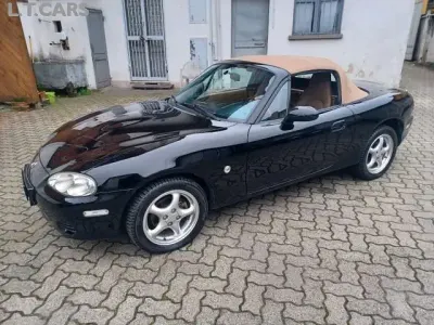 Usata Mazda MX5 110 CV (80 kW) 2001 Cabrio