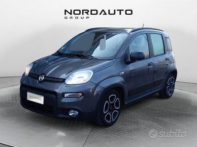 Usata Fiat Panda S 69 CV (50 kW) 2022 Grigio Utilitaria