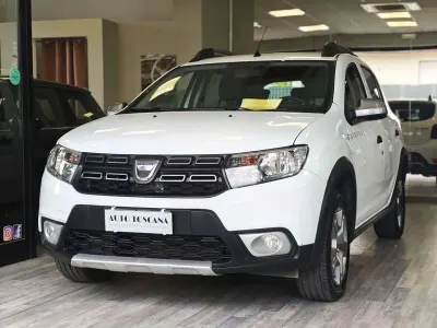 Usata Dacia Sandero Acces 95 CV (69 kW) 2020 Bianco Berlina