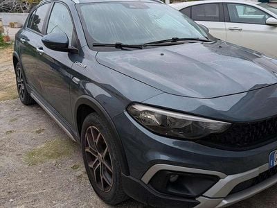 Usata Fiat Tipo Cross 131 CV (96 kW) 2023 Blu/azzurro Berlina