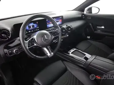 Usata Mercedes A180 Executive 136 CV (100 kW) 2023 Nero Berlina
