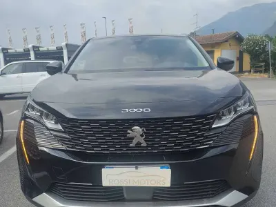 Usata Peugeot 3008 Allure 131 CV (96 kW) 2022 Nero SUV
