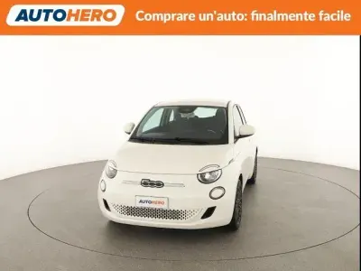 Usata Fiat 500e Icon 42 kW (58 CV) 2021 Bianco Berlina
