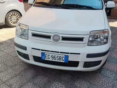 Usata Fiat Panda 69 CV (50 kW) 2011 Bianco Utilitaria