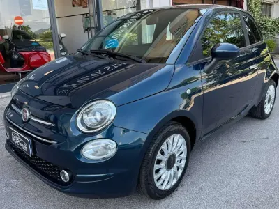Usata Fiat 500 Lounge 69 CV (50 kW) 2020 Blu/azzurro Utilitaria