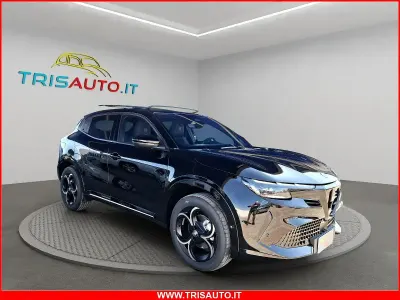 Nuova Alfa Romeo Junior 145 CV (106 kW) 2025 Nero SUV