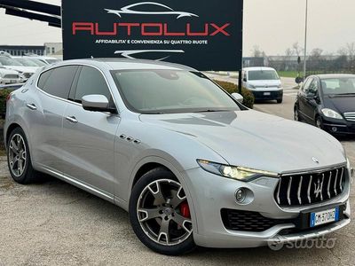Usata Maserati Levante 250 CV (183 kW) 2017 Grigio SUV