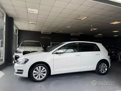 Usata VW Golf VII Comfortline 105 CV (77 kW) 2015 Bianco Berlina