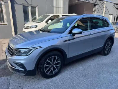 Usata VW Tiguan Elegance 150 CV (110 kW) 2022 Argento SUV