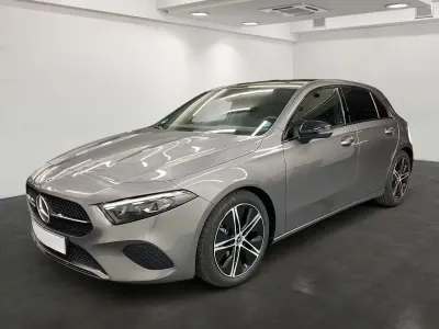Usata Mercedes A180 Progressive 136 CV (100 kW) 2025 Mountain grigio Berlina