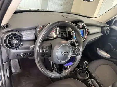 Usata Mini Cooper Hype 136 CV (100 kW) 2020 Blu/azzurro Utilitaria