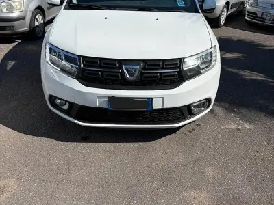 Usata Dacia Sandero Comfort 75 CV (55 kW) 2019 Bianco Berlina