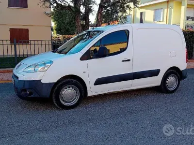 Occasion Peugeot Partner 90 ch (66 kW) 2009 Blanc