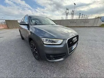 Usata Audi Q3 Business 140 CV (102 kW) 2014 Grigio SUV