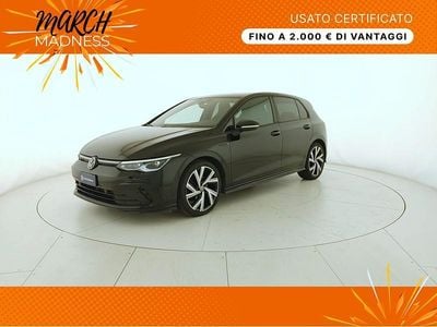 Usata VW Golf VIII R-line 131 CV (96 kW) 2024 Grenadill black metallizzato Berlina