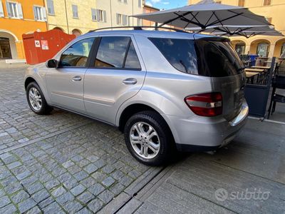 Mercedes ML320