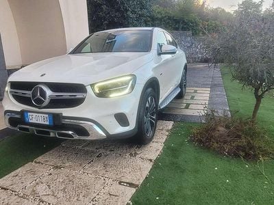Usata Mercedes GLC300e 194 CV (142 kW) 2021 Bianco Coupé