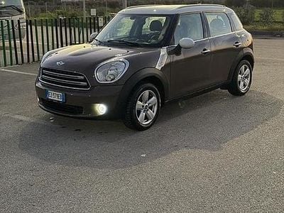 Usata Mini Countryman 111 CV (81 kW) 2015 Marrone SUV