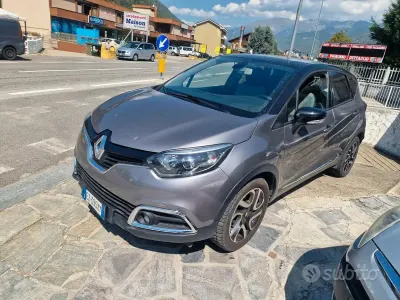 Usata Renault Captur 90 CV (66 kW) 2015 Grigio SUV