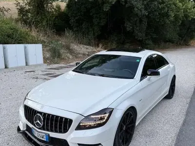 Usata Mercedes CLS350 265 CV (194 kW) 2011 Bianco Coupé