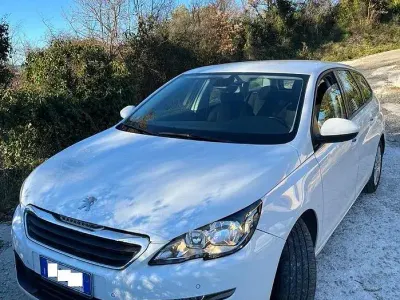 Usata Peugeot 308 SW 116 CV (85 kW) 2015 Bianco Station wagon