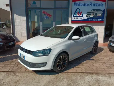 Usata VW Polo Trendline 75 CV (55 kW) 2014 Bianco Berlina