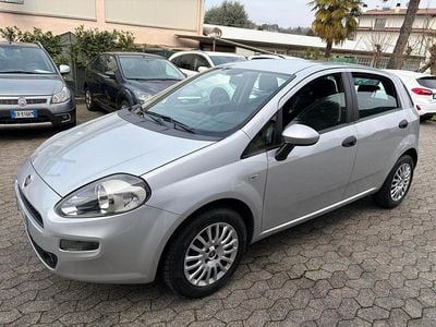 Usata Fiat Punto Lounge 69 CV (50 kW) 2014 Argento Utilitaria