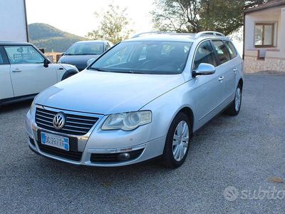 Usata VW Passat Highline 140 CV (102 kW) 2007 Grigio Station wagon