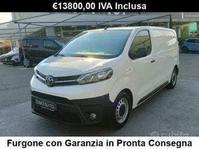 Usata Toyota Proace Comfort 116 CV (85 kW) 2017 Bianco pastello Monovolume