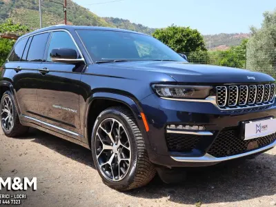 Usata Jeep Grand Cherokee Summit 272 CV (200 kW) 2023 Blu notte SUV