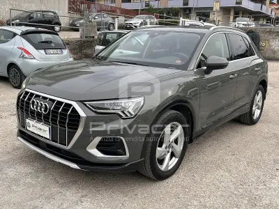 Käytetty Audi Q3 Advanced 150 HP (110 kW) 2020 Harmaa Katumaasturi