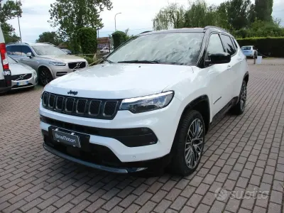 Käytetty Jeep Compass Summit 131 HP (96 kW) 2025 Valkoinen Katumaasturi