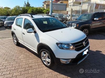 Usata Dacia Sandero Stepway 90 CV (66 kW) 2017 Bianco Berlina