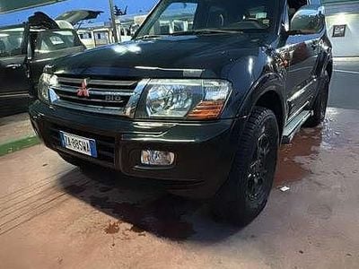 Usata Mitsubishi Pajero 160 CV (117 kW) 2001 Nero SUV