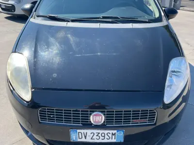 Usata Fiat Grande Punto Sport 90 CV (66 kW) 2009 Nero Utilitaria