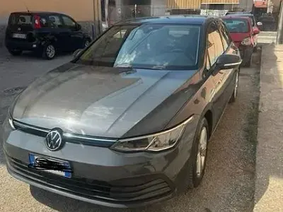 Usata VW Golf VIII 150 CV (110 kW) 2020 Grigio Berlina