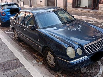 usata Mercedes E250 Avantgarden TD