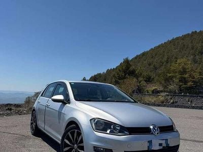 Usata VW Golf VII Highline 110 CV (80 kW) 2015 Berlina