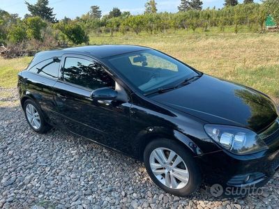 Opel Astra GTC