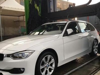 Usata BMW 318 143 CV (105 kW) 2014 Bianco Station wagon