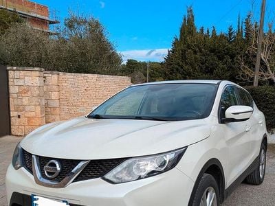 Usata Nissan Qashqai Acenta 110 CV (80 kW) 2017 Bianco SUV