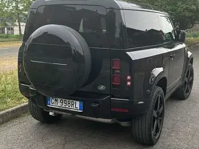 Usata Land Rover Defender SE 241 CV (177 kW) 2023 SUV