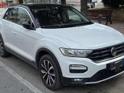 Usata VW T-Roc Style 116 CV (85 kW) 2019 SUV
