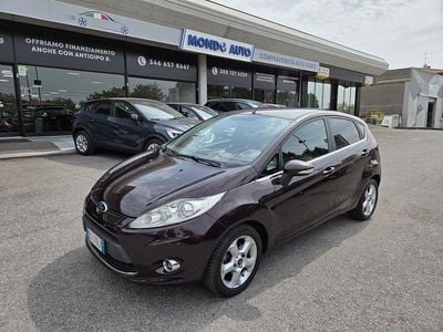 Occasion Ford Fiesta Titanium 95 PK (69 kW) 2010 Paars Sedan